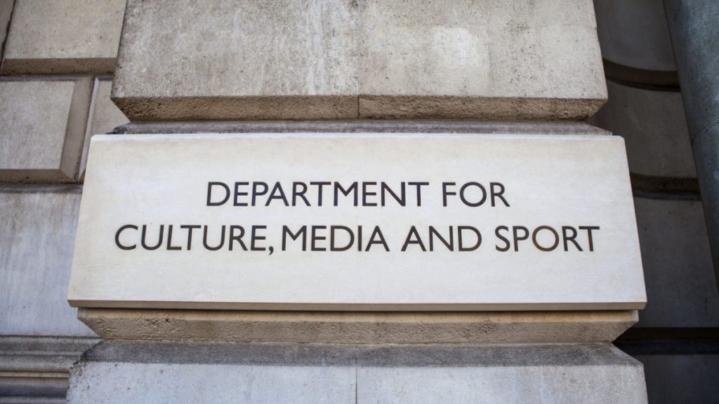 DCMS to set out minimum standards for cashless gaming