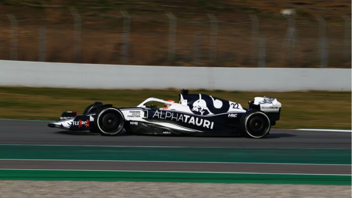AlphaTauri F1 car racing round a track
