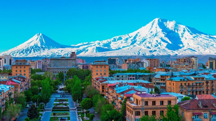 Fastex and Yerevan State University begin blockchain education partnership