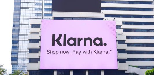 Jakarta - August 21, 2024: Klarna Bank AB logo commonly referred to as Klarna. is a Swedish fintech company that provides online financial services.