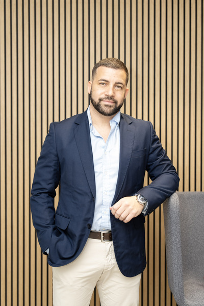 Elton Dimech, Payhound