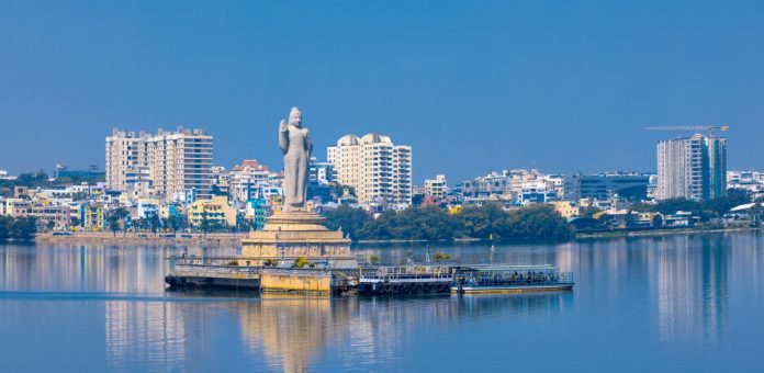 credit: credit: SNEHIT PHOTO / Shutterstock