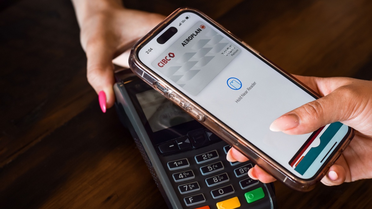 Lawsuit accuses Apple of stealing trade secrets to create Apple Pay