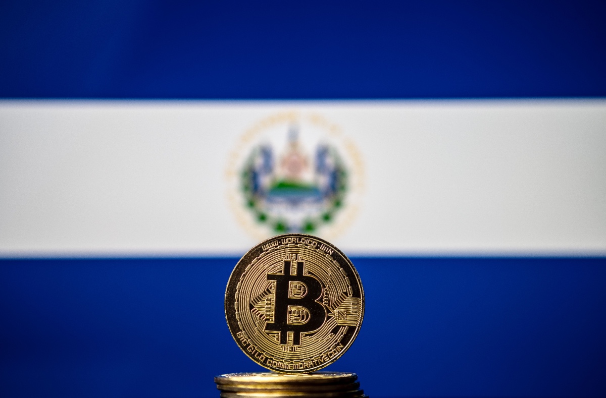 El Salvador moves $687m Bitcoin reserves across multiple addresses