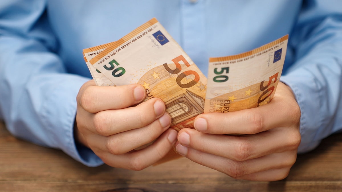 Euro cash on the rise