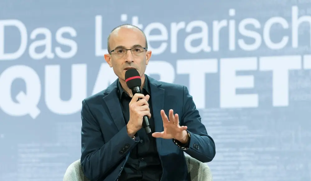 Yuval Noah Harari, Erica Stanford favoured author